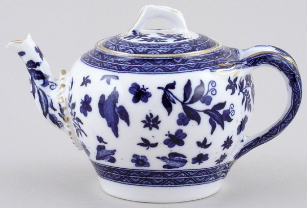 Teapot small c1870